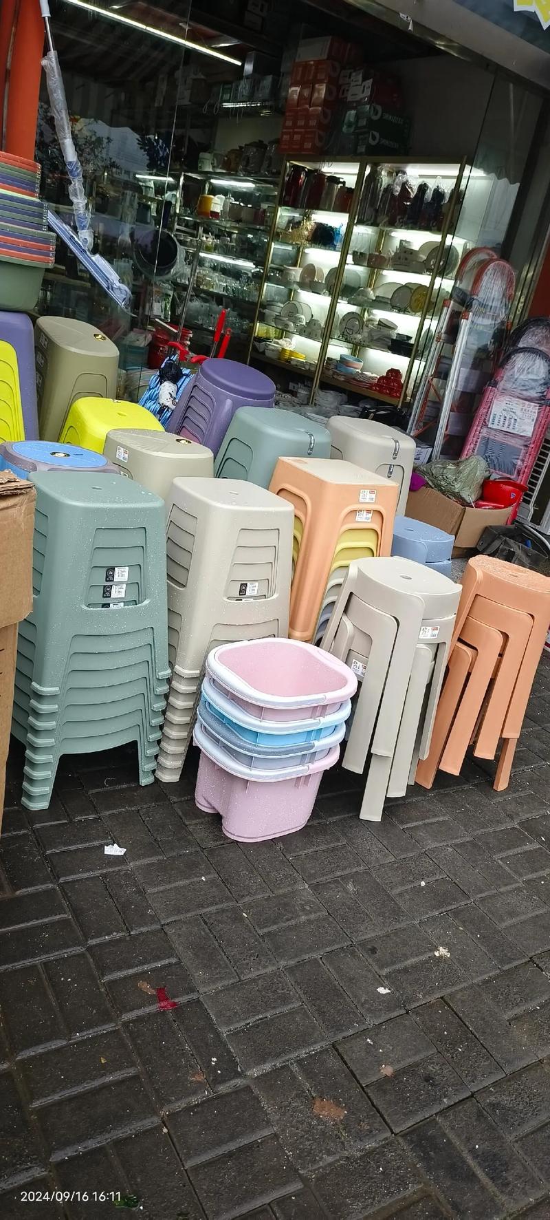 公司举办运动会,现有30,40,50元三个级别的奖品,奖励什么好呢 公司举办运动会,现有30,40,50元三个级别的奖品,奖励什么好呢